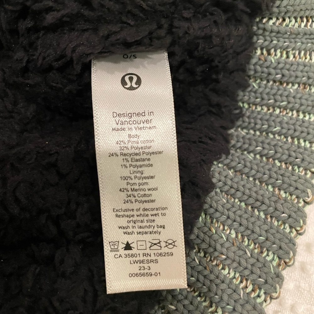 Lululemon Green Knit Beanie - Picture 4 of 4